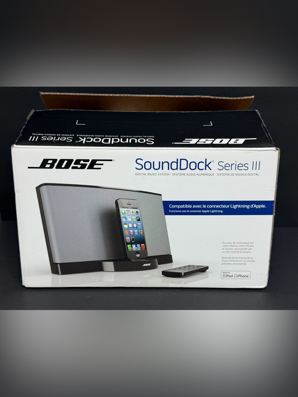 NEW Bose SoundDock Series III Digital Music System Lightning Speaker Open Box - Picture 6 of 9